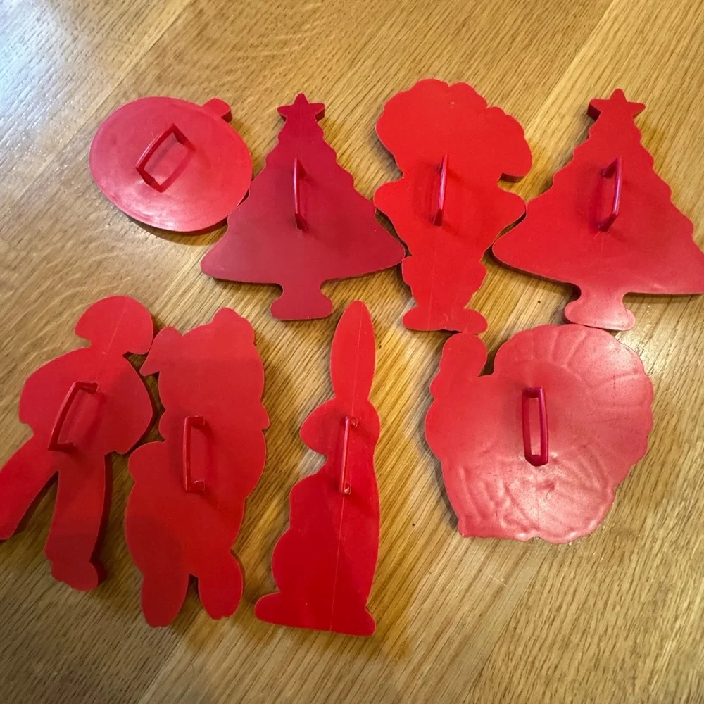 8 Vintage Tupperware Red Holiday Cookie Cutters